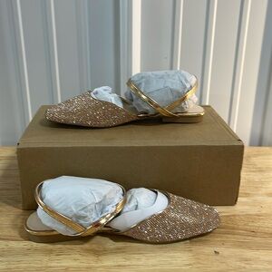 Journee Collection Womens Shoes Size 7.5